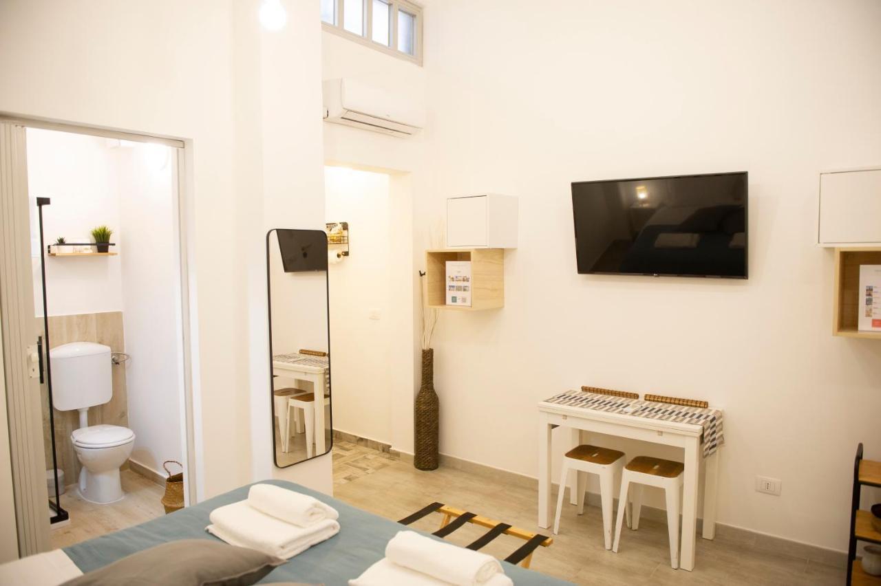 Casetta N.56 Smart & Mini Apartment Bari Buitenkant foto