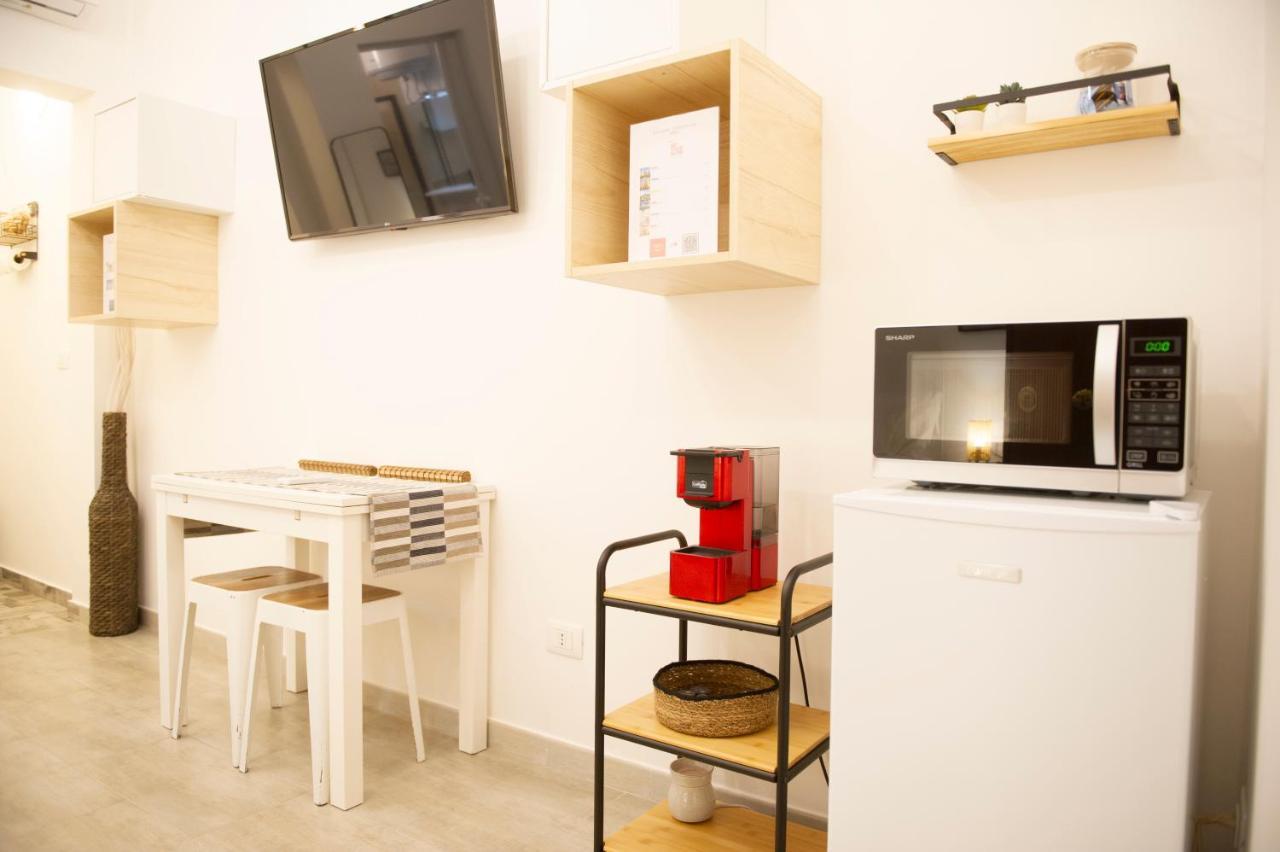Casetta N.56 Smart & Mini Apartment Bari Buitenkant foto