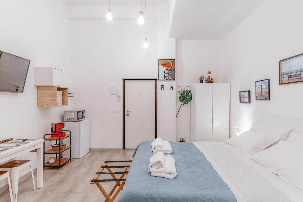 Casetta N.56 Smart & Mini Apartment Bari Buitenkant foto